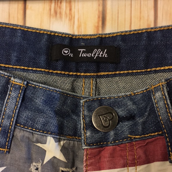 On Twelfth American flag destroyed denim shorts - Picture 3 of 4